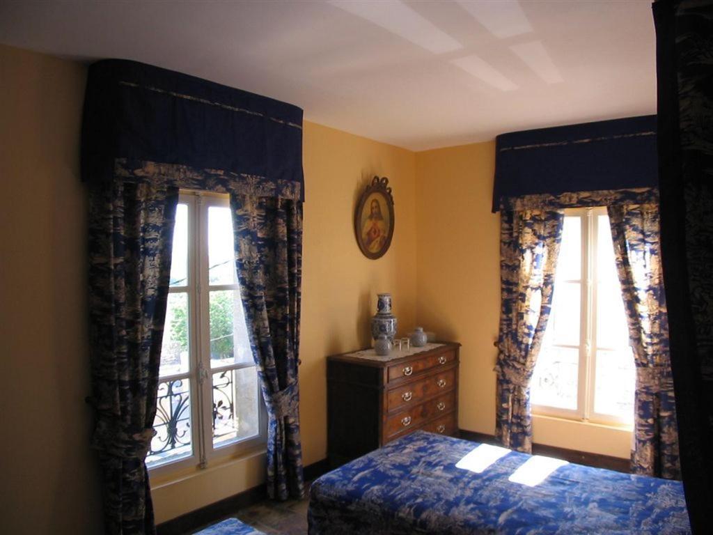 Bize De La Tour Bed and Breakfast Saint-Bonnet-du-Gard Rum bild